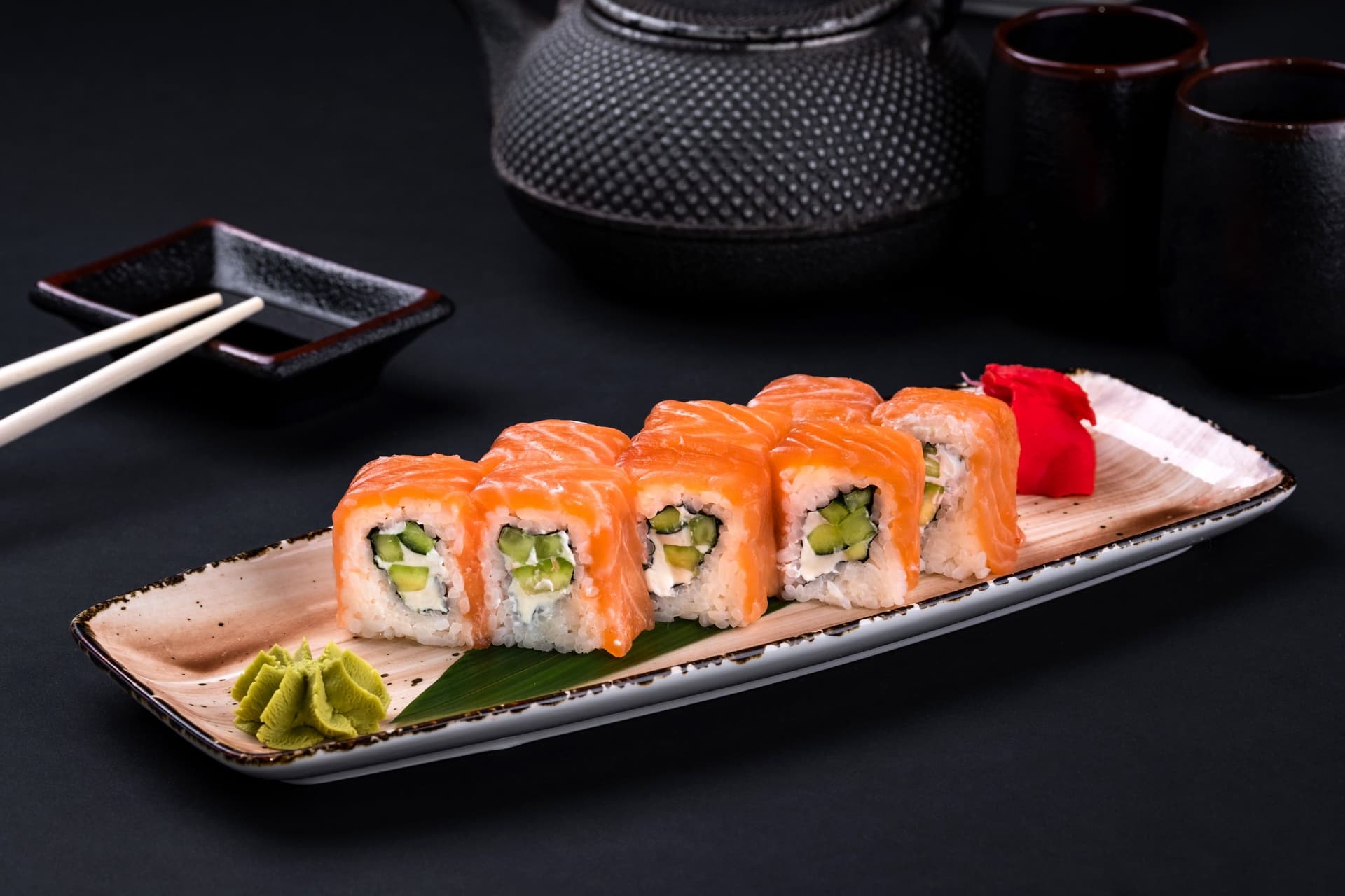 Yozakura Sushibar