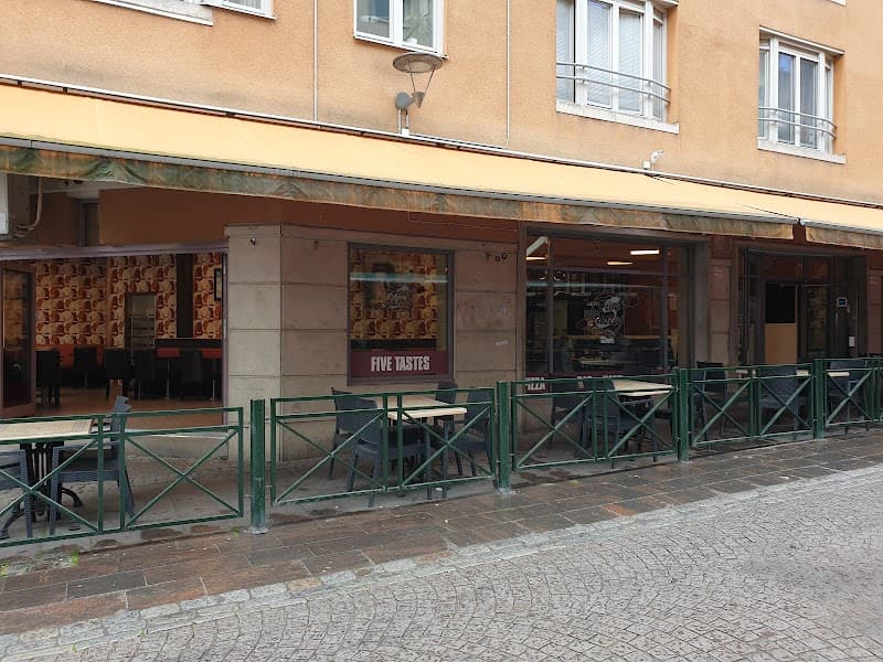 Five Tastes Pizzeria