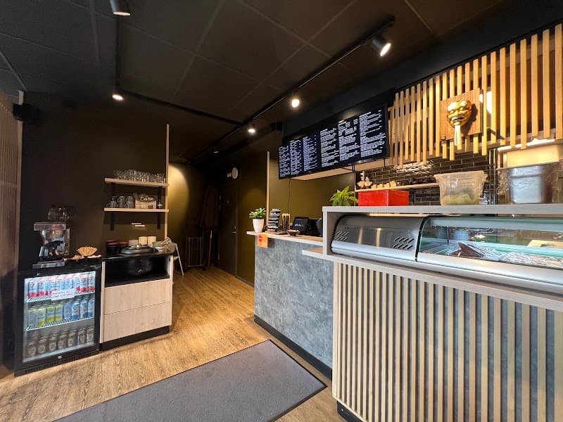 Natu Sushi & Kitchen Ladugårdsängen