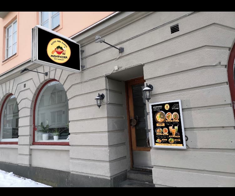 Monthira Sushi och Ramen