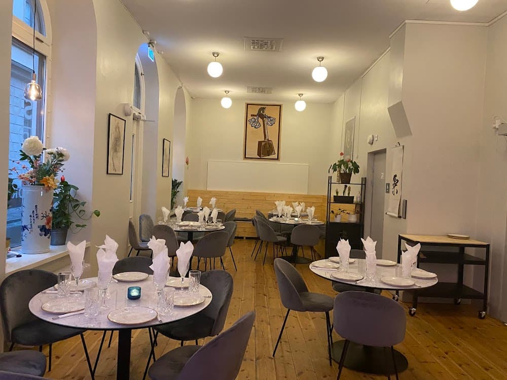 Nara-De Koreansk &Japansk Sushi