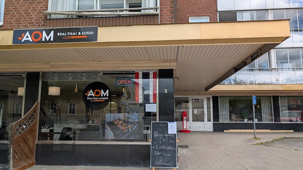 Aom Real Thai & Sushi