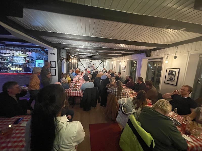 GRANDE Italiensk Restaurang & BAR Eslöv / Ved Pizza