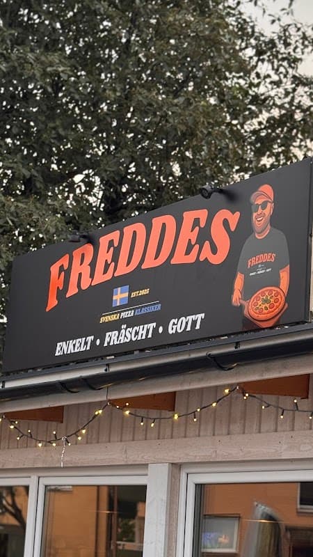 FREDDES – Italiensk pizza- & pastabuffé i Eskilstuna (lunch)