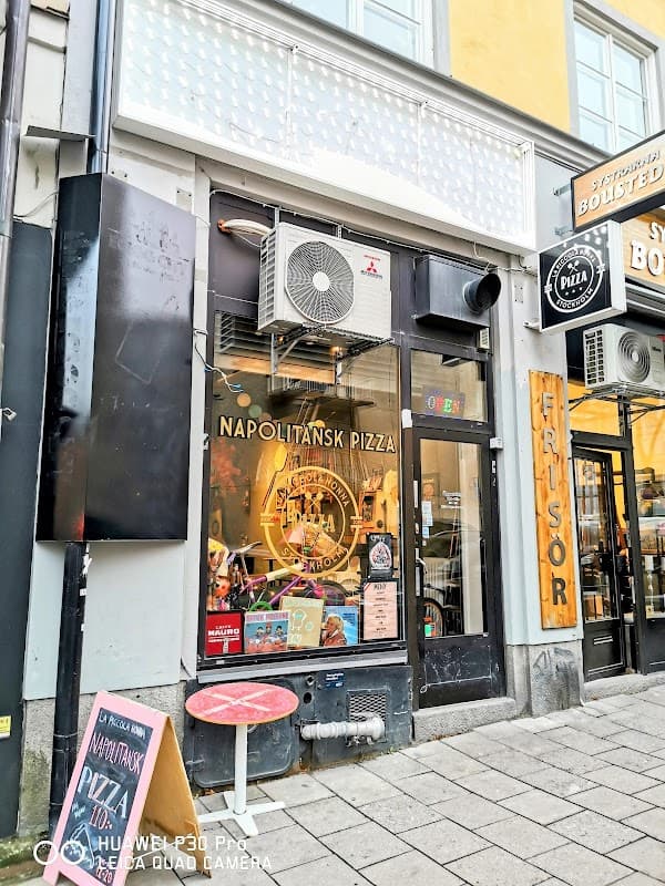 La Piccola Nonna Pizza