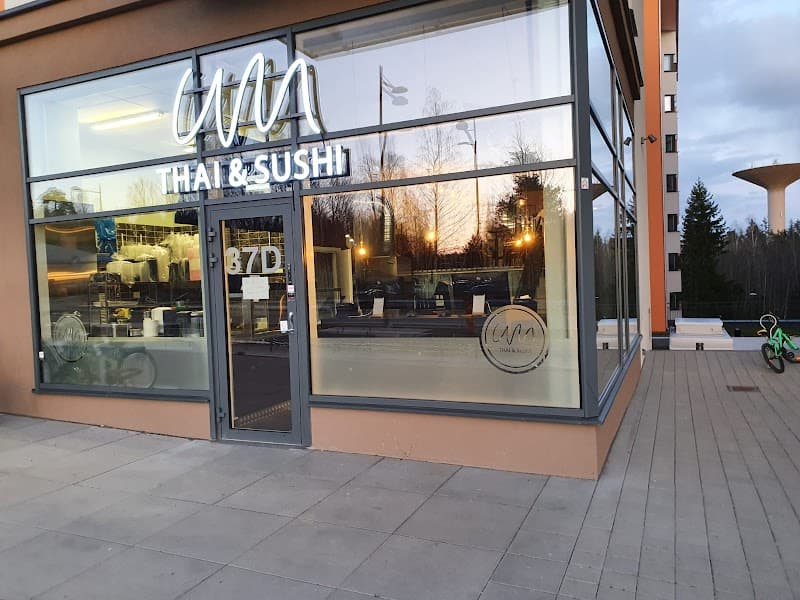 UM Thai & Sushi Huddinge