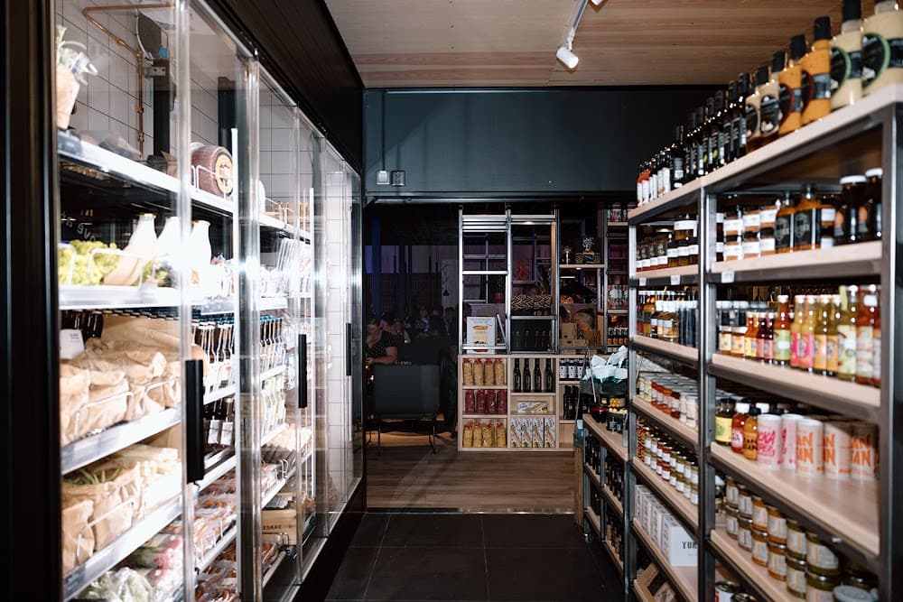 Spill saluhall & eatery