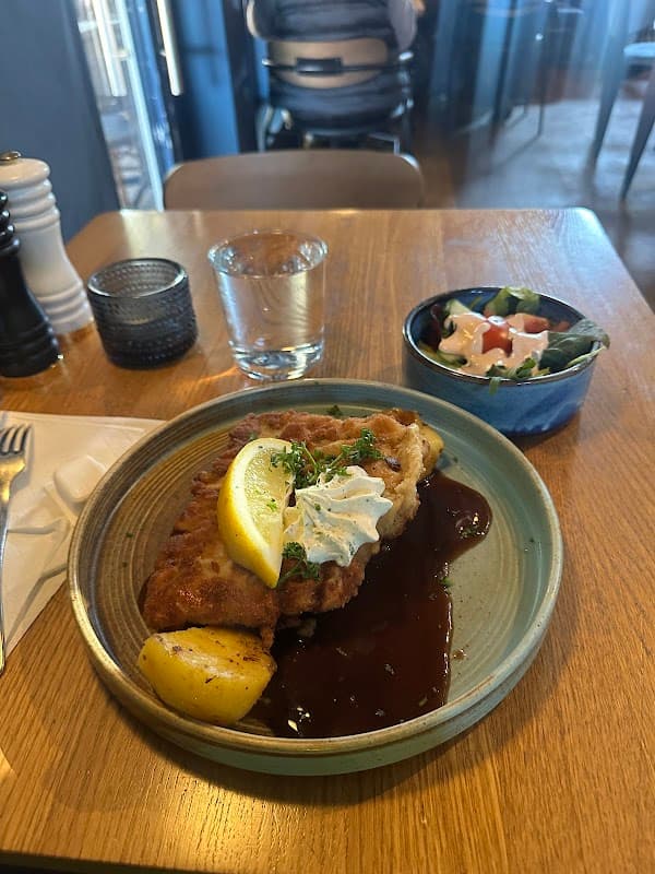 Kaffe xhesi & barber köp