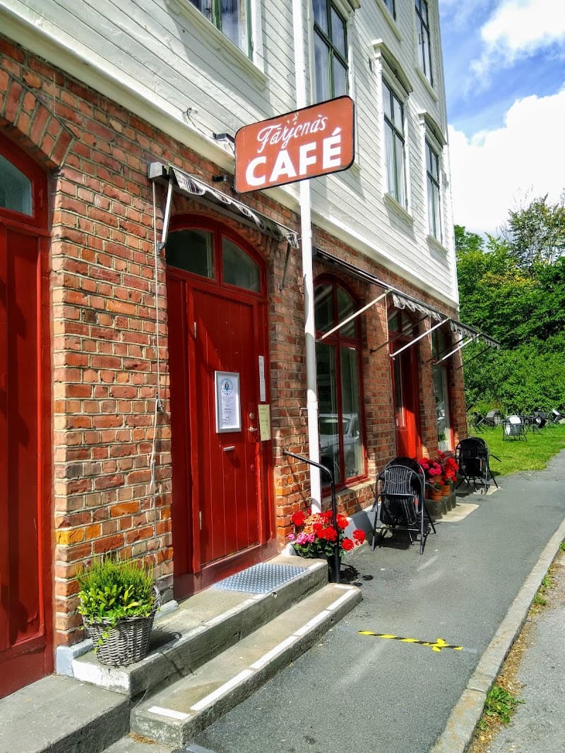 Flickorna på Färjenäs