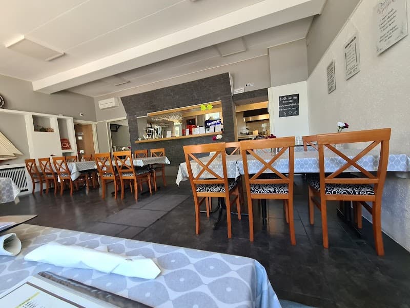 Nuno's Matplats På Stationen