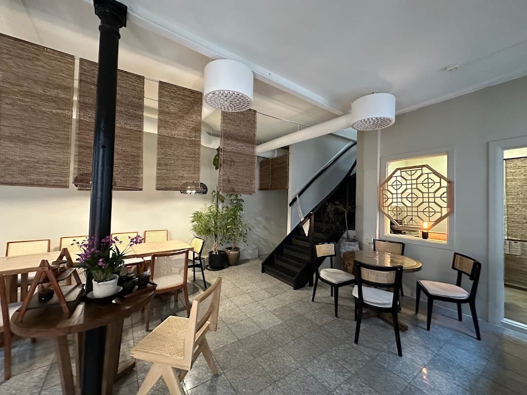 FIVE FLOWER NOODLE BAR