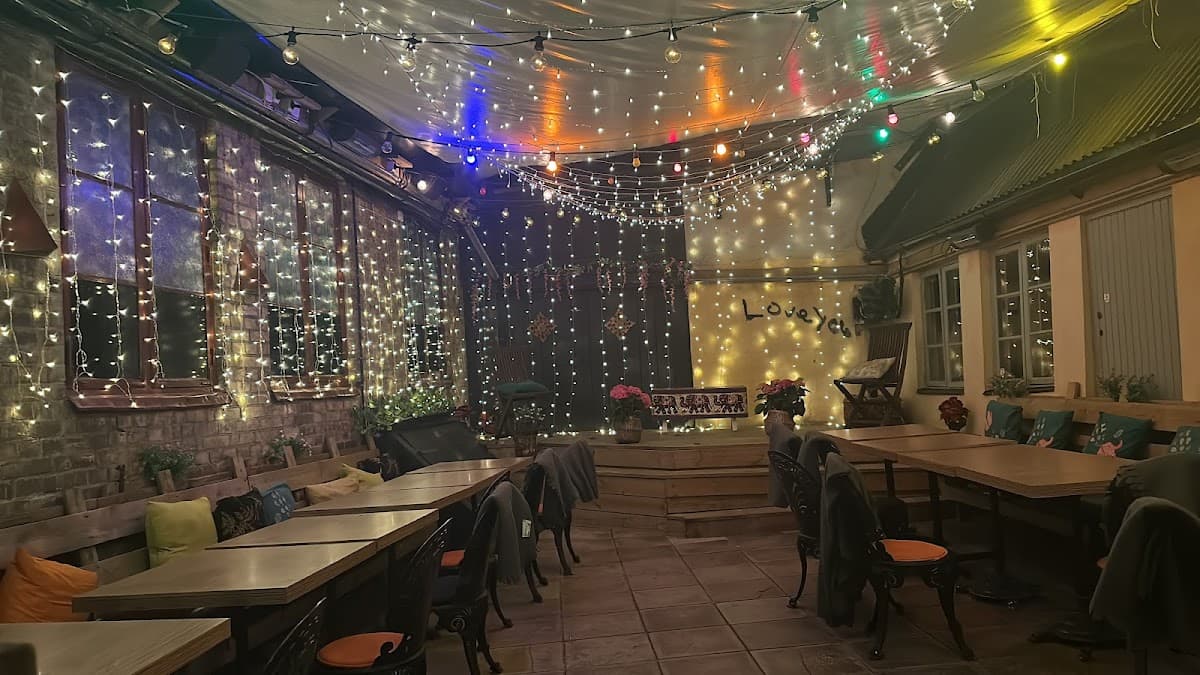 The Grand Indian - Restaurant & Bar